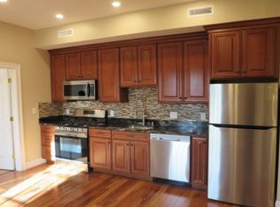 136 Inman St #5, Cambridge, MA 02139