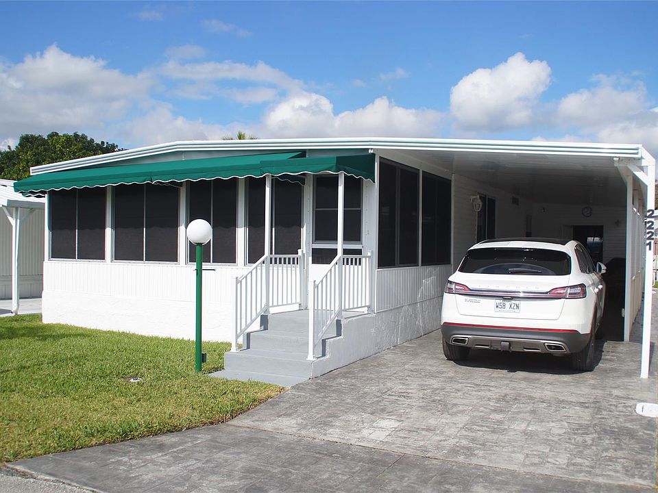 1st image of 2221 SW 52nd Street