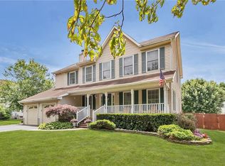 15 Crescent Rd, Old Bridge, NJ 08857