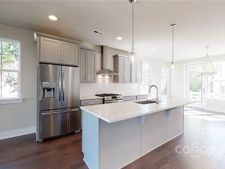 11807 Fiddlers Roof Ln — Photo 4