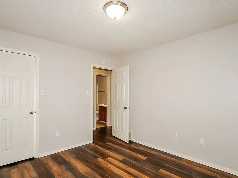 10326 Curtis Dr — Photo 11