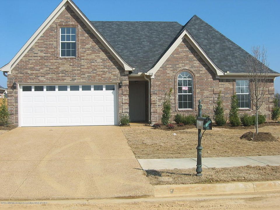 1st image of 3218 Peachtree Dr