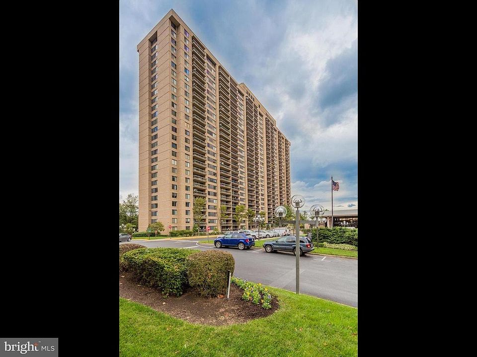 1st image of 3701 S George Mason Dr Unit 1618N