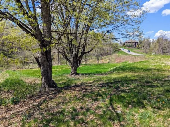 201 Camden Dr, Venetia, PA 15367