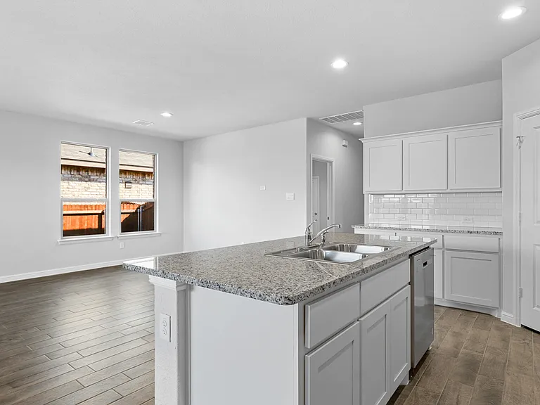 9649 Brickridge Ln — Photo 10