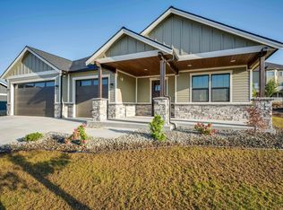 570 SW Waha Ct, Pullman, WA 99163