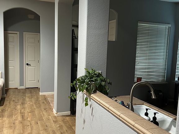 4th image of 2399 Celtic Dr