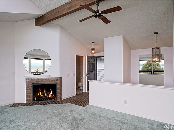 3rd image of 1480 Fairway Dr APT 2