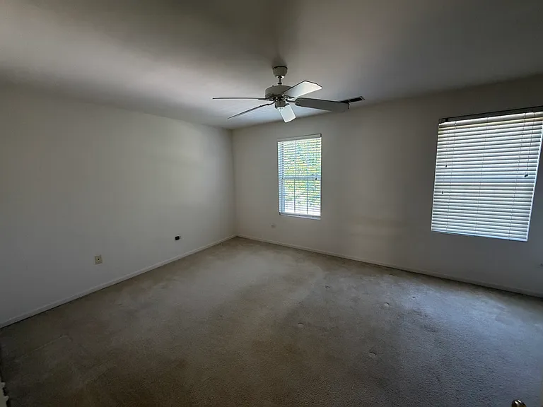 2503 Oak Tree Ln #0 — Photo 8