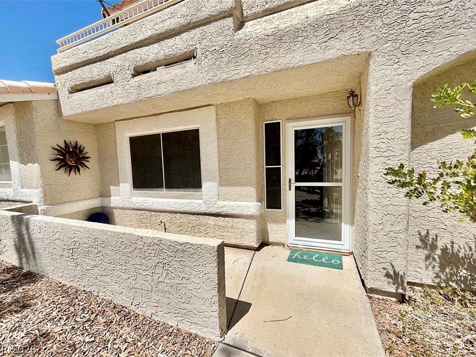 1st image of 2205 Camel Mesa Dr
