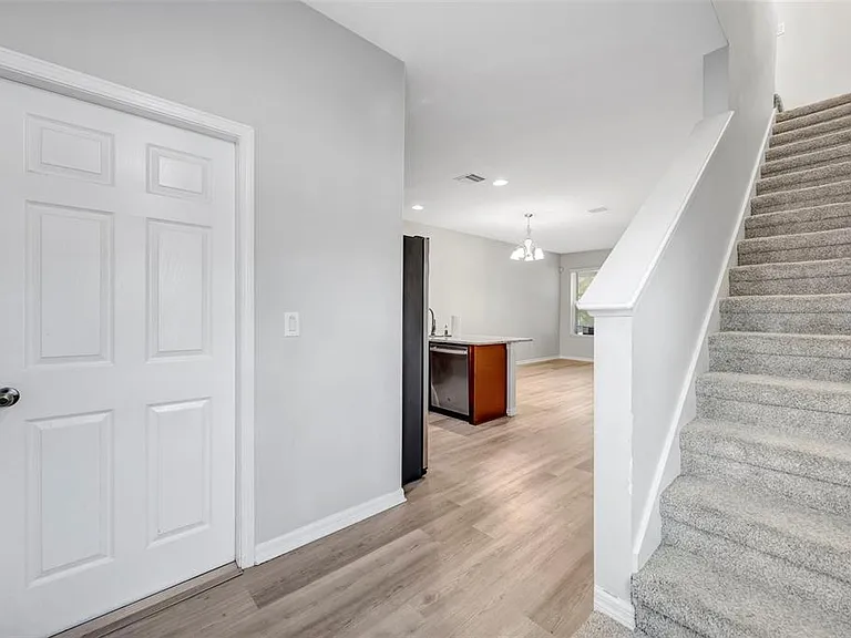 6705 Holly Heath Dr — Photo 39