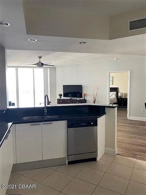 2 bed, 2.0 bath, 1539 sqft, $2,800 — Photo 4