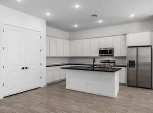 31512 N HAYWEATHER Lane, San Tan Valley, AZ 85143