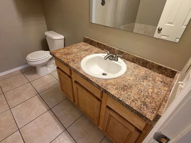 1716 W Palm Pl — Photo 20