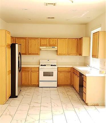 3rd image of 7613 Advantage Ct