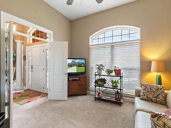 5th image of 5738 Dunbar Cir