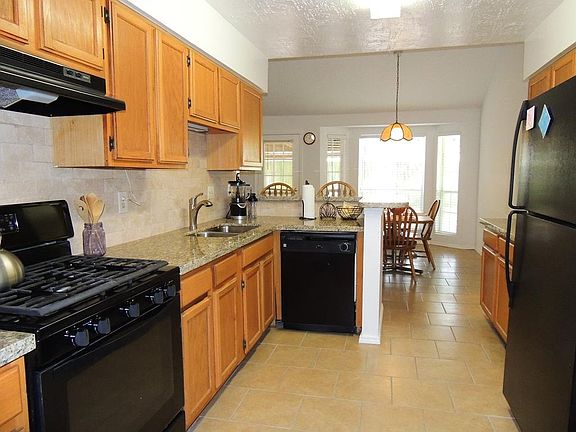 4th image of 511 Northlawn Dr
