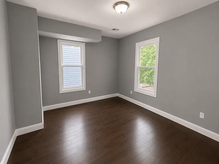 178 2nd St #2 — Photo 11