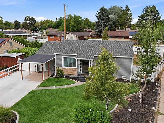 3rd image of 173 N Talbot Dr