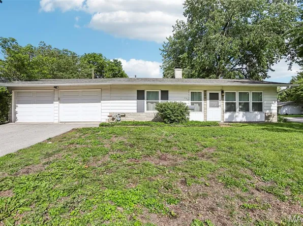 452 S 6th St, Caseyville, IL 62232