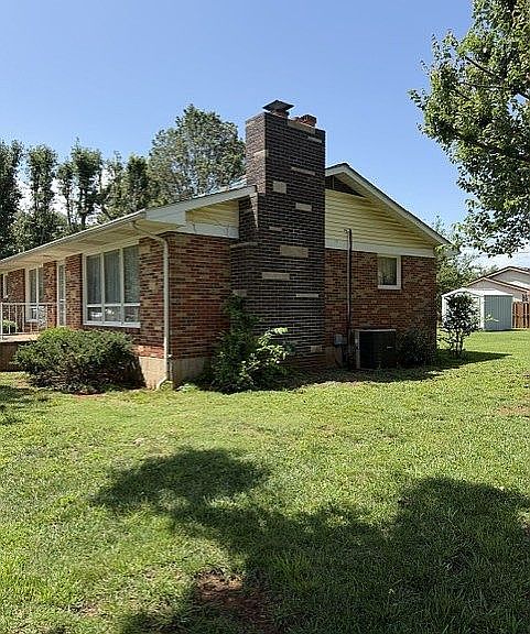 Listing photo 4