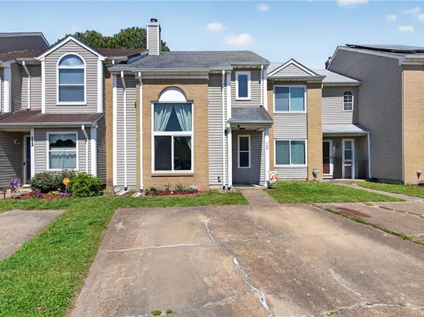 1326 Damyien Arch, Chesapeake, VA 23320