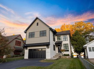 165 Mound Ave, Tonka Bay, MN 55331