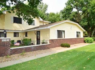 2760 Brookdale Ct N, Brooklyn Park, MN 55444