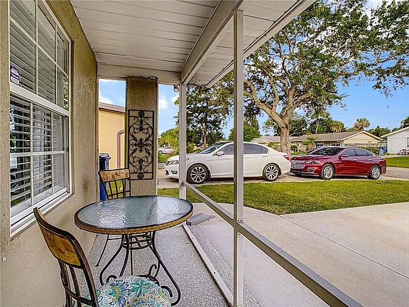 3rd image of 4412 56th Avenue Dr E