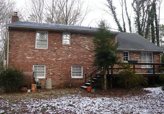 2nd image of 9201 Redington Dr