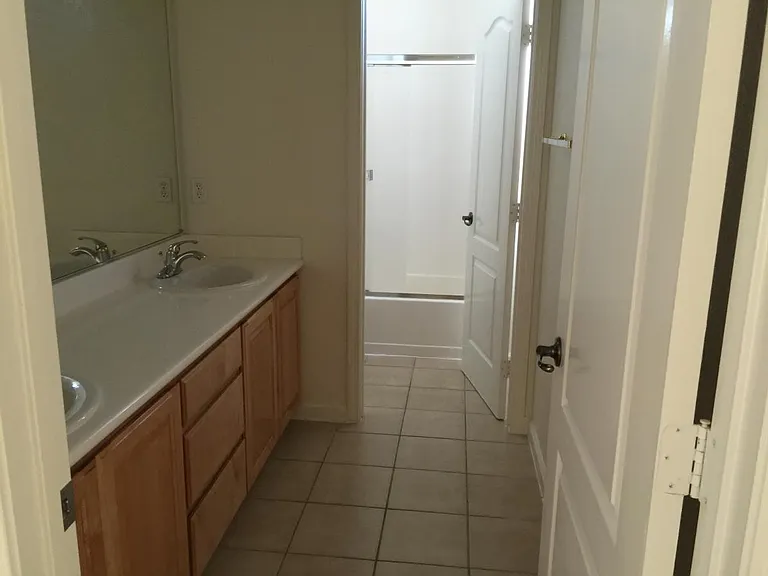 2419 Kaiser Way — Photo 10