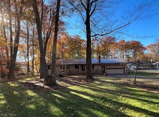 4326 Adeer Dr, Canfield, OH 44406