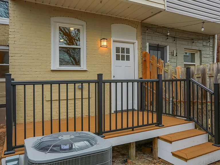 5619 Hays St — Photo 5
