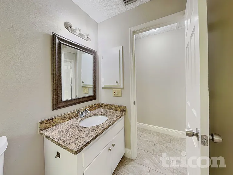 488 Northview St — Photo 10