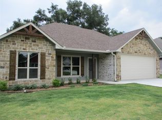 145 Pine St, Emory, TX 75440