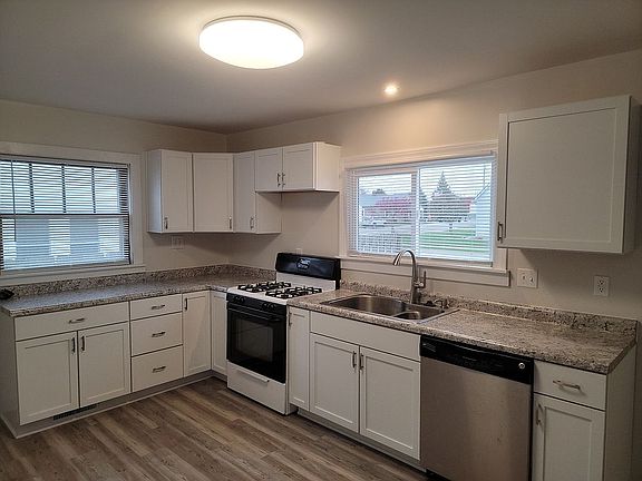 5th image of 1014 N Harrison St