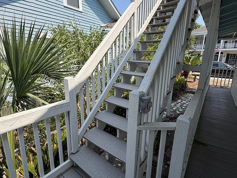 208 Union St #B — Photo 11