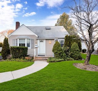 30 Bedell Place, Amityville, NY, 11701