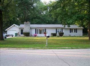 25591 Lake Dr, Elkhart, IN 46514