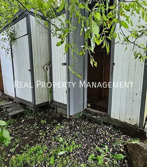 3977 Eastway Loop — Photo 26