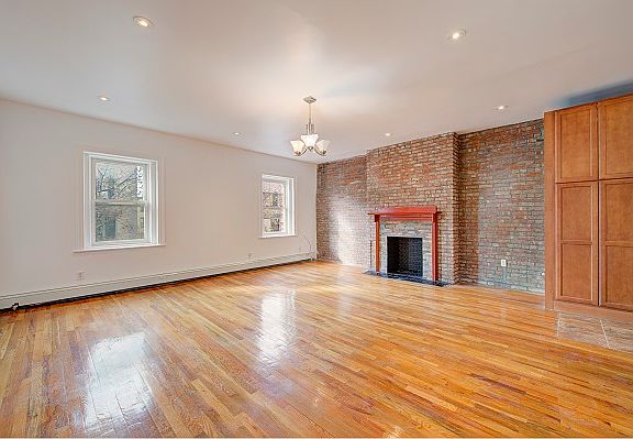 3rd image of 217 W 139th St APT 4