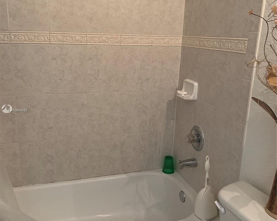 1st image of 10760 NW 82nd Ter Unit 2