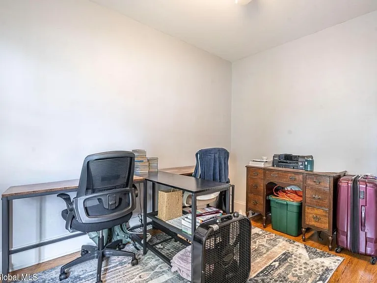115 Woodlawn Ave #1 — Photo 14
