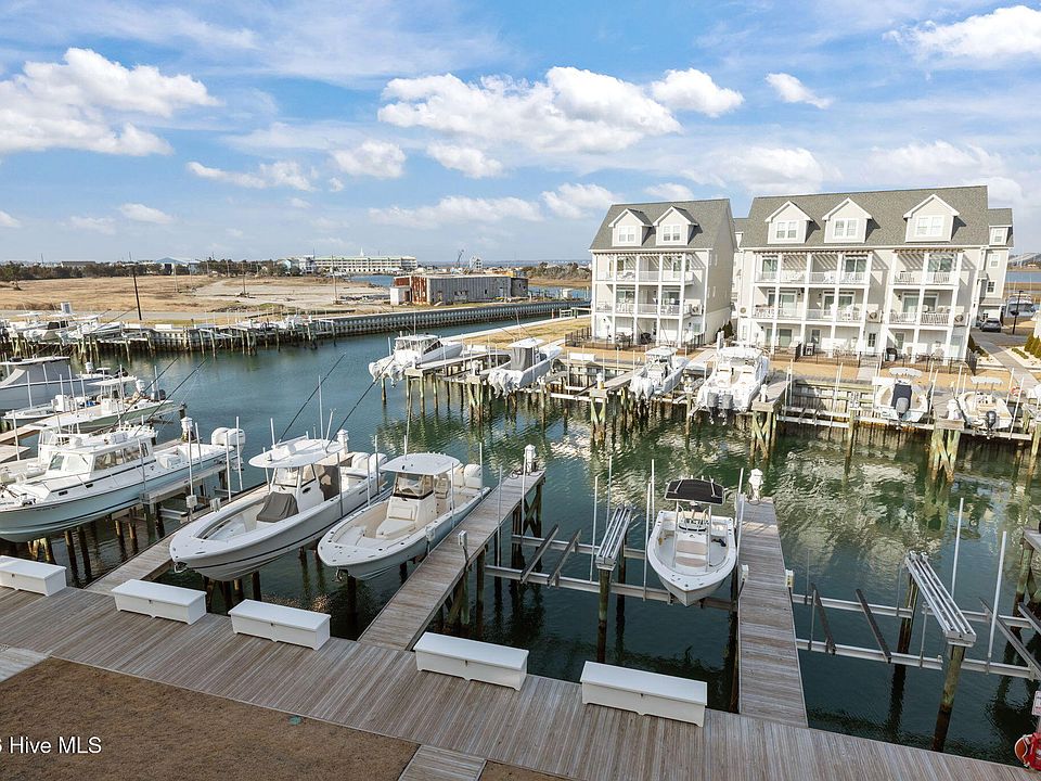 2nd image of 200 Olde Towne Yacht Club Drive #Slip 65