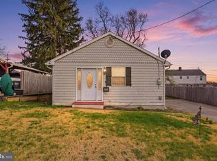 1018 Kelly Dr, York, PA 17404