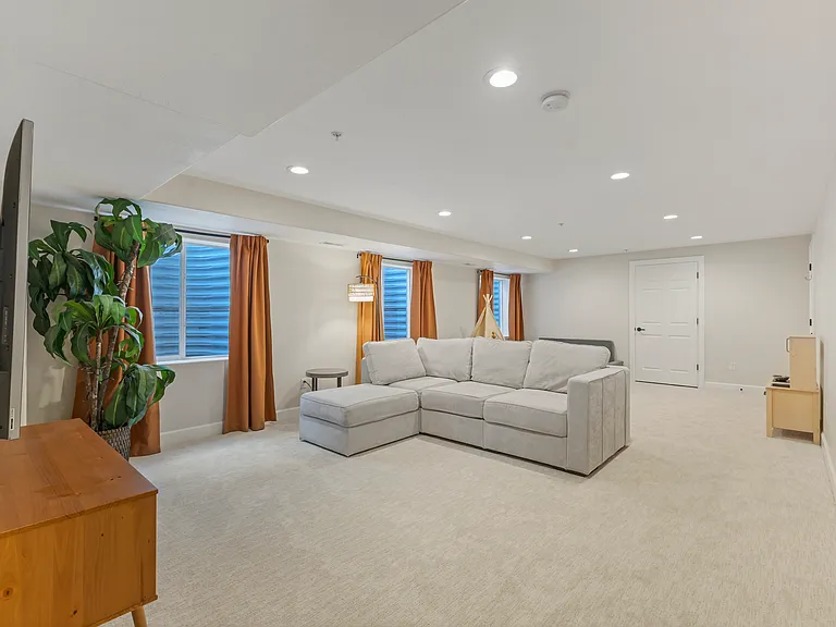 1873 E Oak Bend Dr — Photo 20
