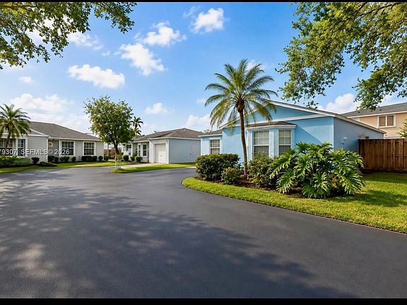 3rd image of 14566 SW 124th Pl