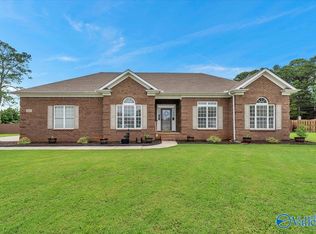 201 Cozy Creek Rd, Meridianville, AL 35759