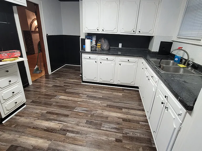 2208 Barrymore Ave — Photo 41
