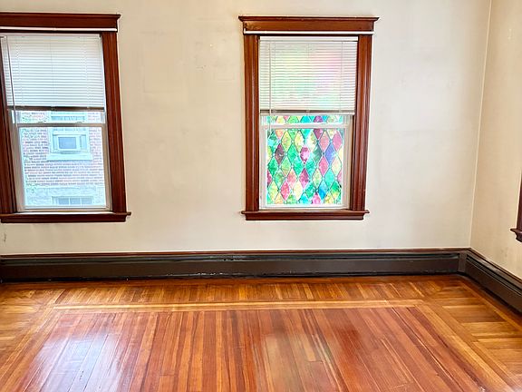 3rd image of 208 Lafayette St #1